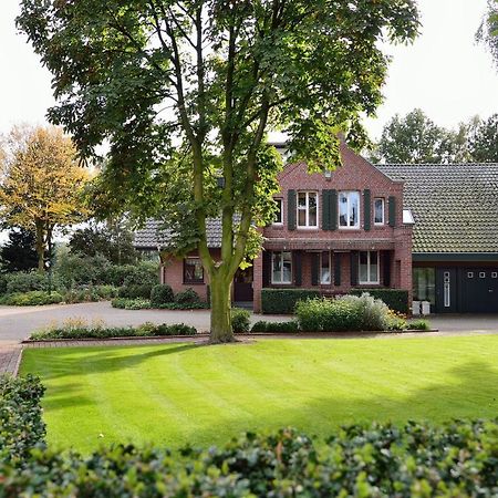 Grosse Ferienwohnung, Auf Bauernhof Mit Ponys Und Pferden, Laendlich Und Ruhig, Naehe Duemmer See Holdorf Exterior photo